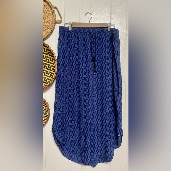 Eddie Bauer Blue Maxi Skirts with Pockets Women's
Size Large - Picture 1 of 7